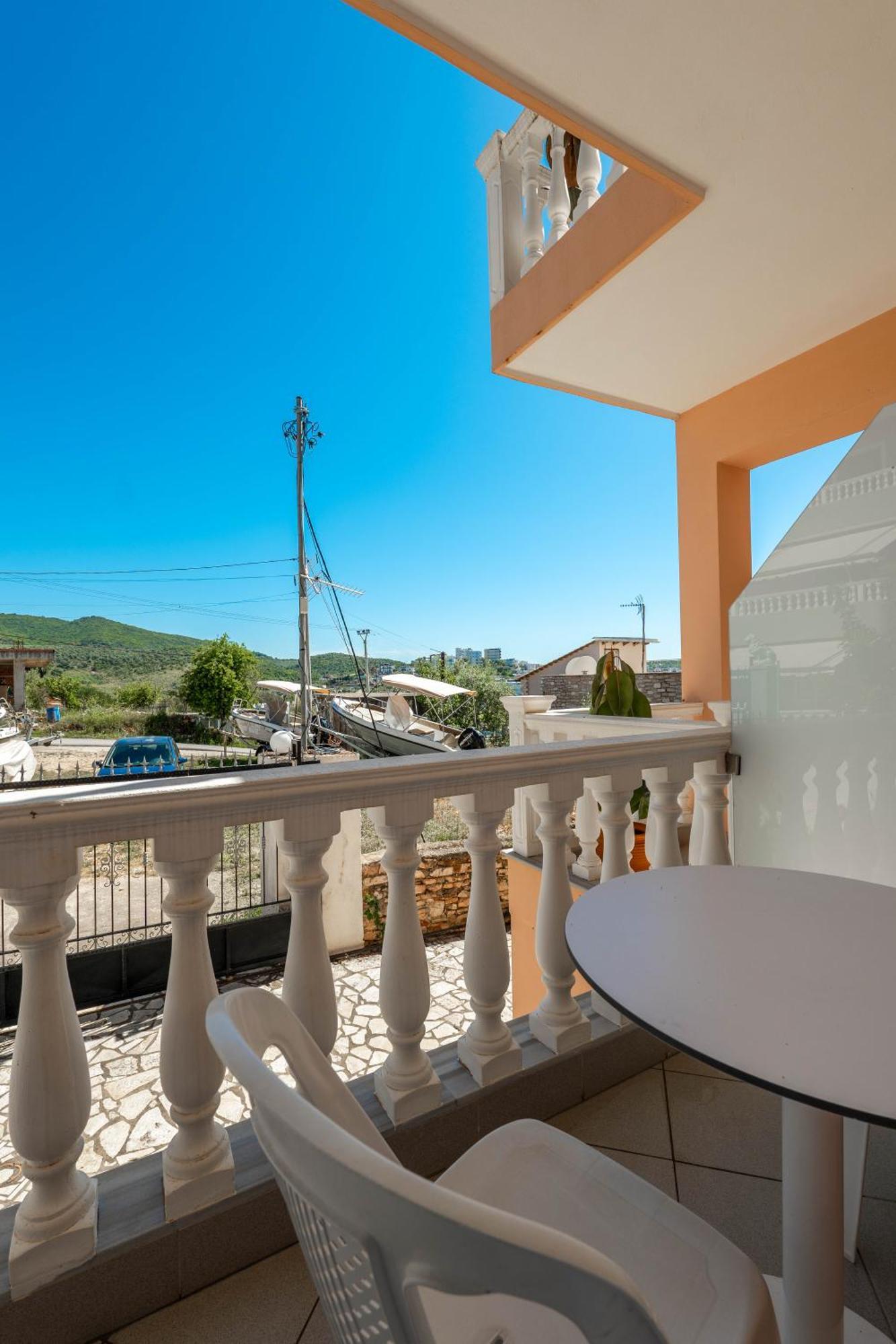Villa Sunny Ksamil Exteriör bild